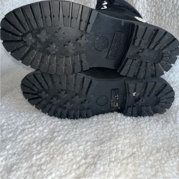 Timberland Black Velvet Women’s Boots - Picture 4 of 8